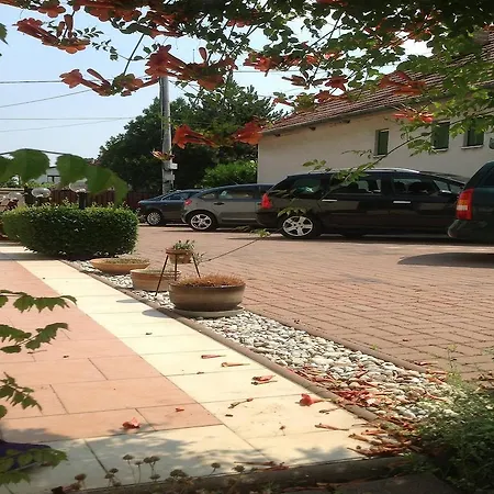 Vila Aura Apartment Veľký Meder
