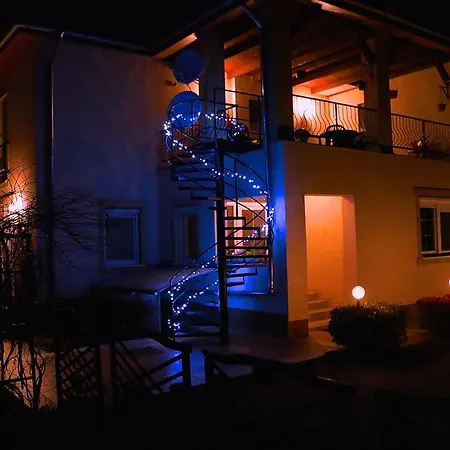 Vila Aura Apartment *